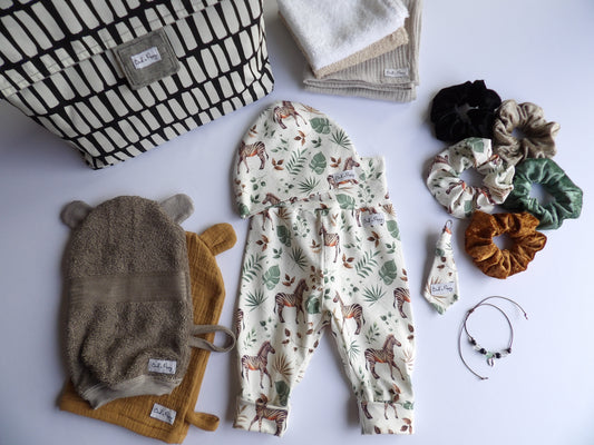 Size 56 - Zebra Tales Gift Set