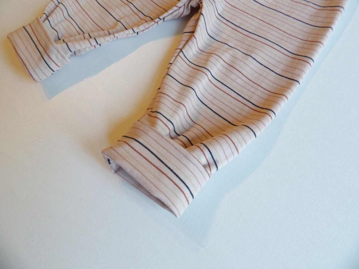 Växa-byxa Rosy Stripes - storlek 62 (ca 2-4 mån)
