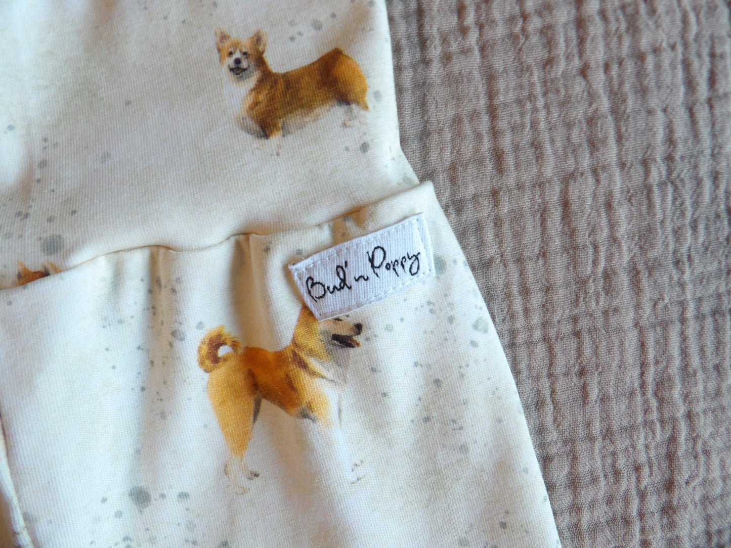 Växa-byxa Golden Pup - storlek 56 (ca 1-2 mån) - Bud's Wardrobe