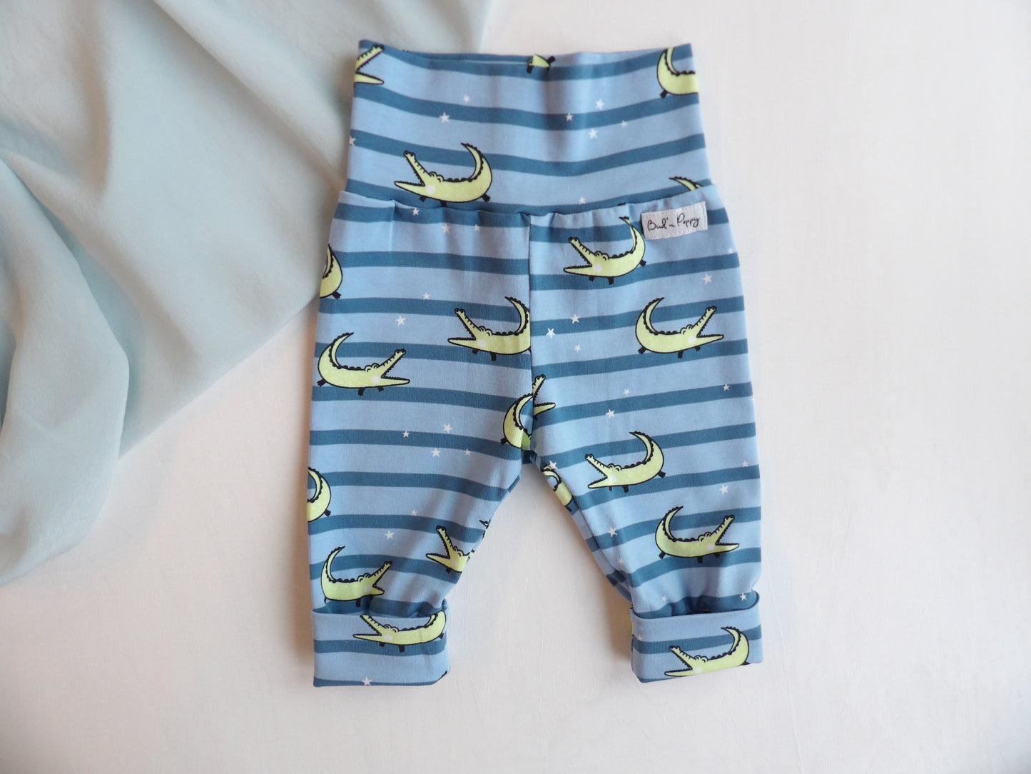 Växa-byxa Cute Crocodile Pants - storlek 50 (ca 0-1 mån)