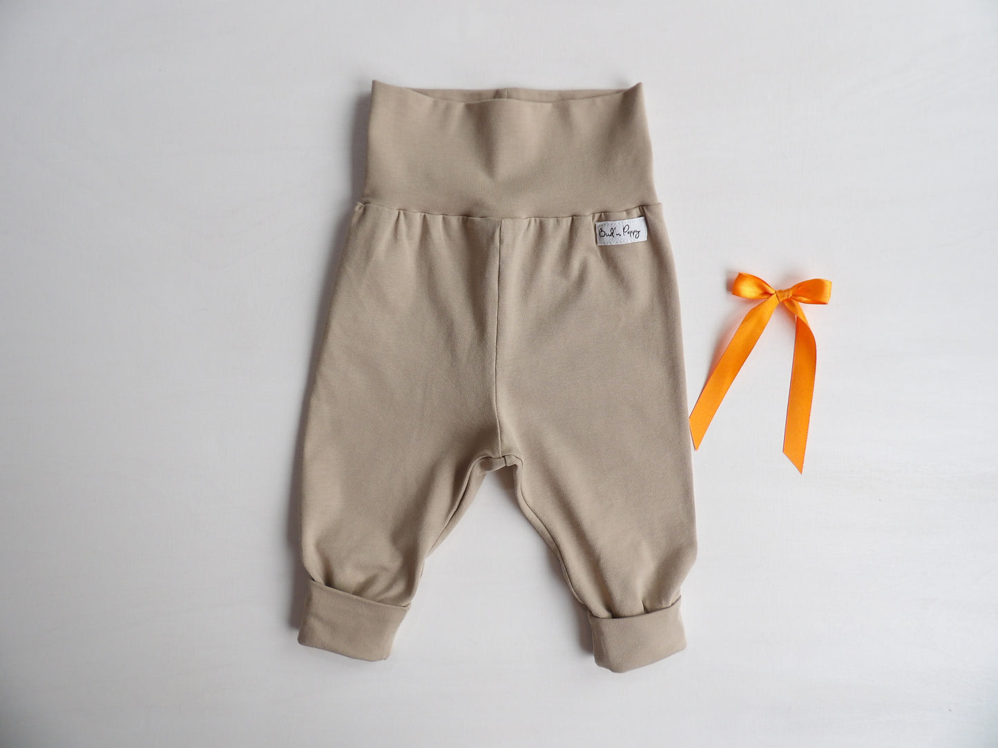 Växa-byxa Soft Sand Pants - storlek 50 & 62 (ca 0-1 & 2-4 mån)
