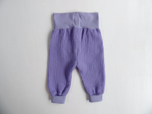 Växa-byxa i Muslin Lavender Bloom - storlek 62