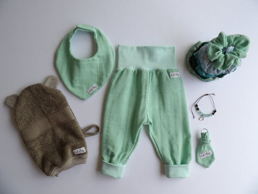 Storlek 56, Pink Today I Wear Green - Handgjort babyset, OEKO-TEX®-certifierade tyger