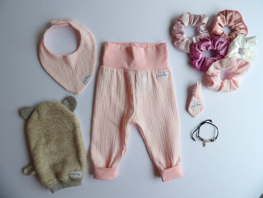 Storlek 68, Dreamy Petals - Handgjort babyset, OEKO-TEX®-certifierade tyger
