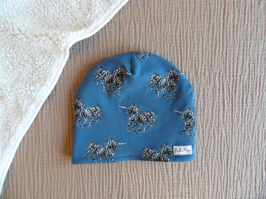 Fodrad barnmössa i merinoull, Blue Unicorn, storlek 48/50 & 50/52 - Bud´s Wardrobe