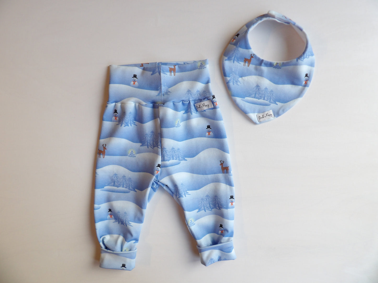 Växa-byxa & dregglis, Snowy Daydream Duo, storlek 68 (ca 4-6 mån) - Bud's Wardrobe