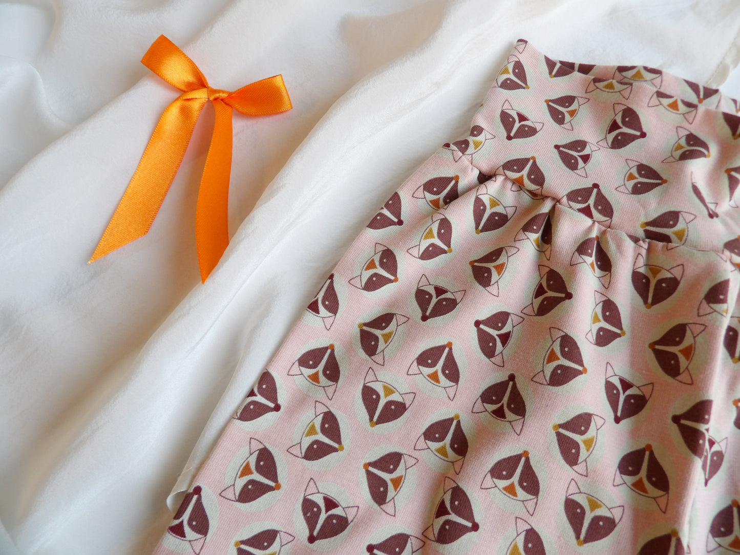 Växa-byxa Pink Fox - storlek 74 & 80 (ca 6-9 & 9-12 mån)