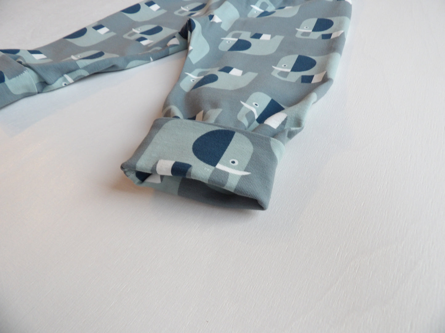 Växa-byxa Grey Elephant - storlek 68 (ca 4-6 mån)