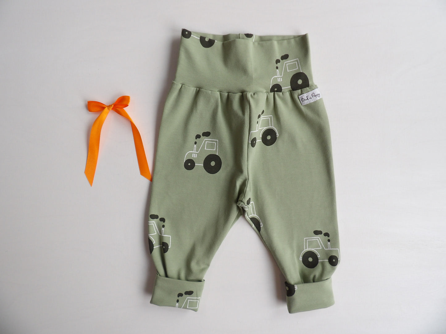 Växa-byxa Tiny Tractor Pants - storlek 62 (ca 2-4 mån)