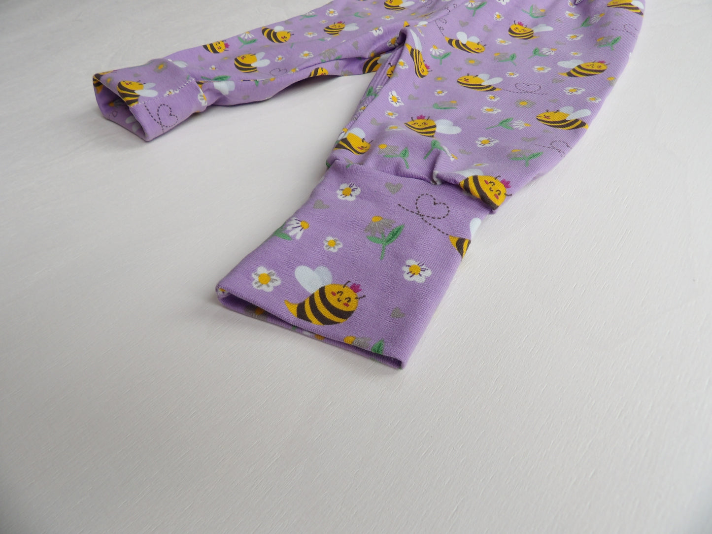 Växa-byxa Lavender Bee Pants - storlek 56 (1-2 mån)