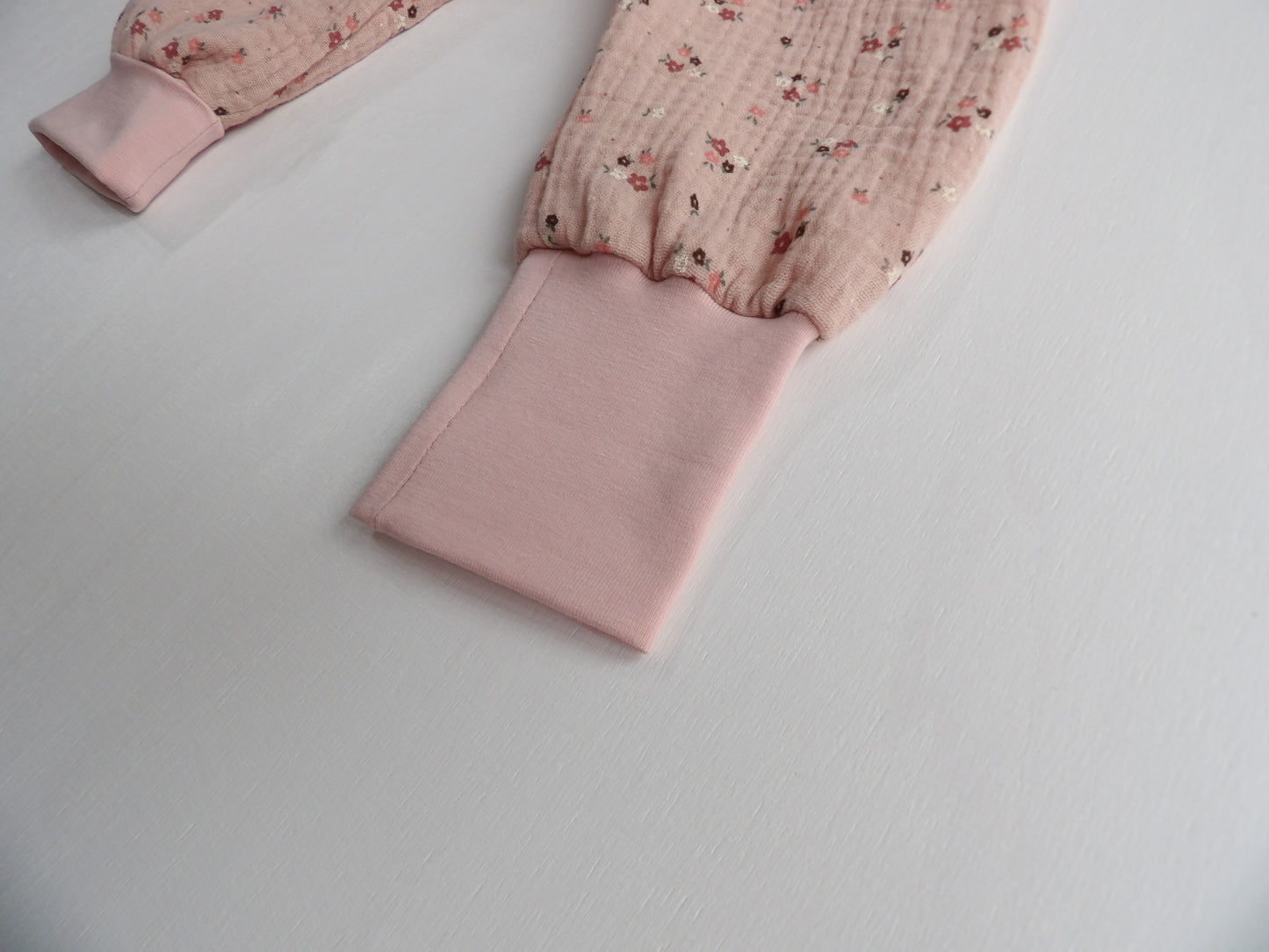 Grow-with-me pants in Muslin Little Blossom - size 62