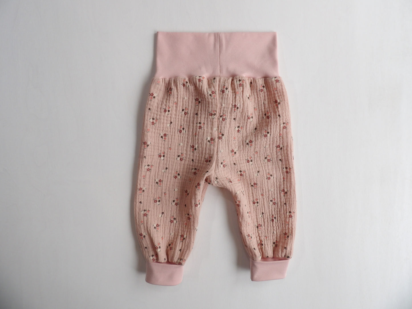 Grow-with-me pants in Muslin Little Blossom - size 62