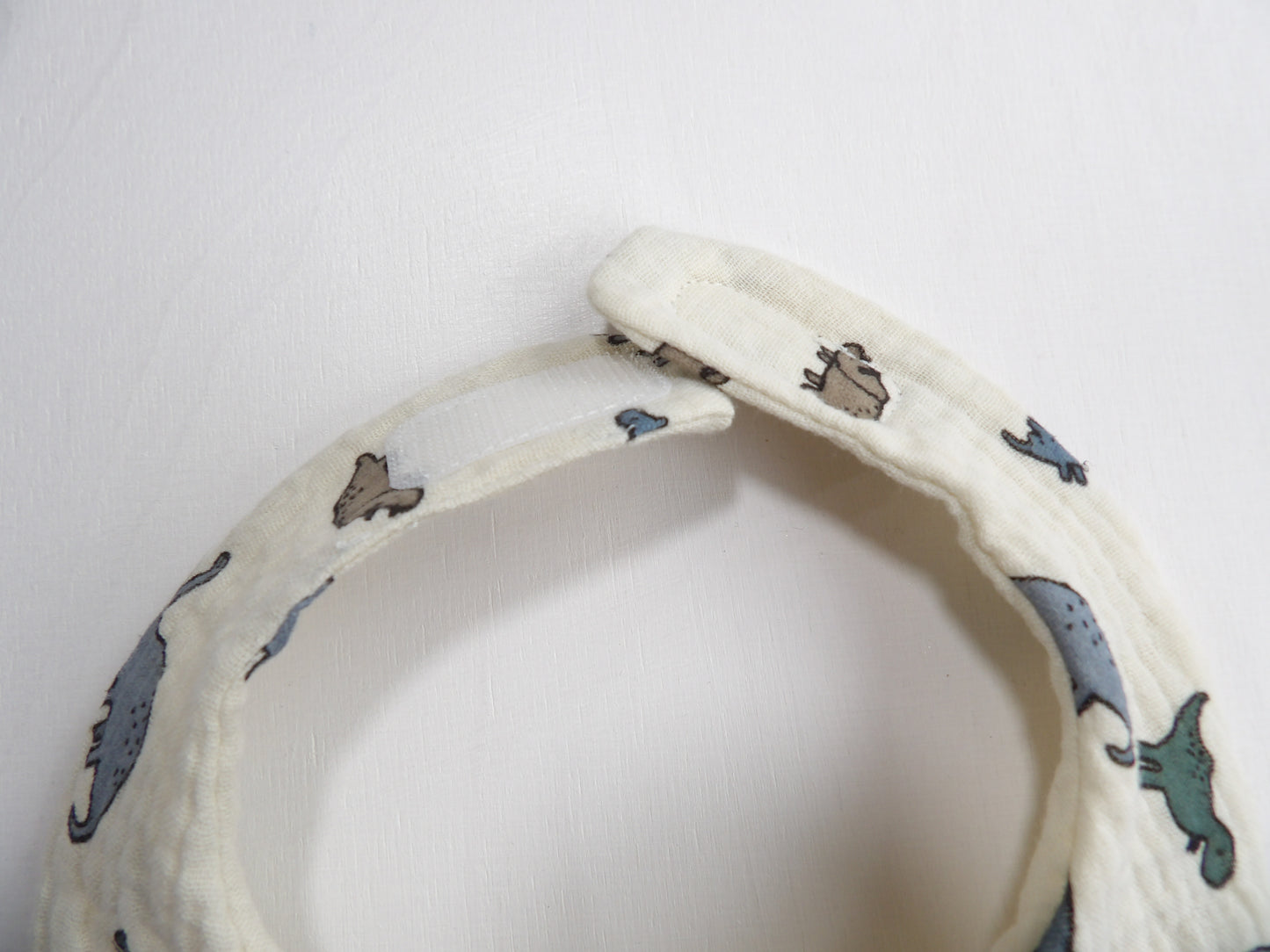 Dregglis i Muslin Dino - One Size (ca 0-1 år)