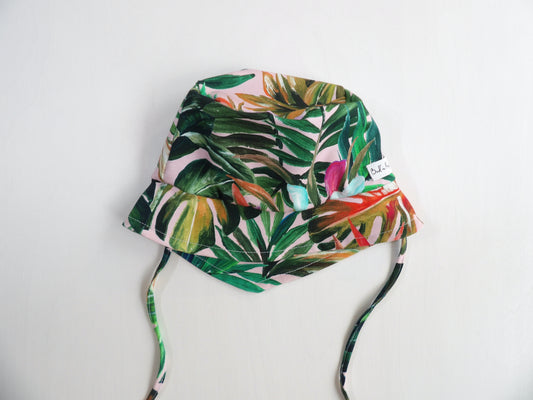 Solhatt i Trikå Tropical Garden - storlek 48/50 (ca 10-18 mån)