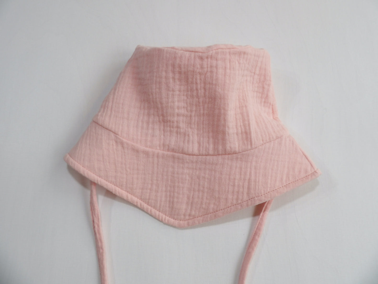 Solhatt i Muslin Petal Pink - storlek 44/46 (ca 4-9 mån)
