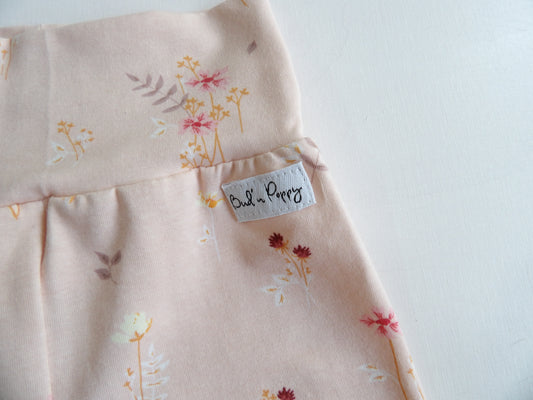 Shorts Flowers on Pink - storlek 56