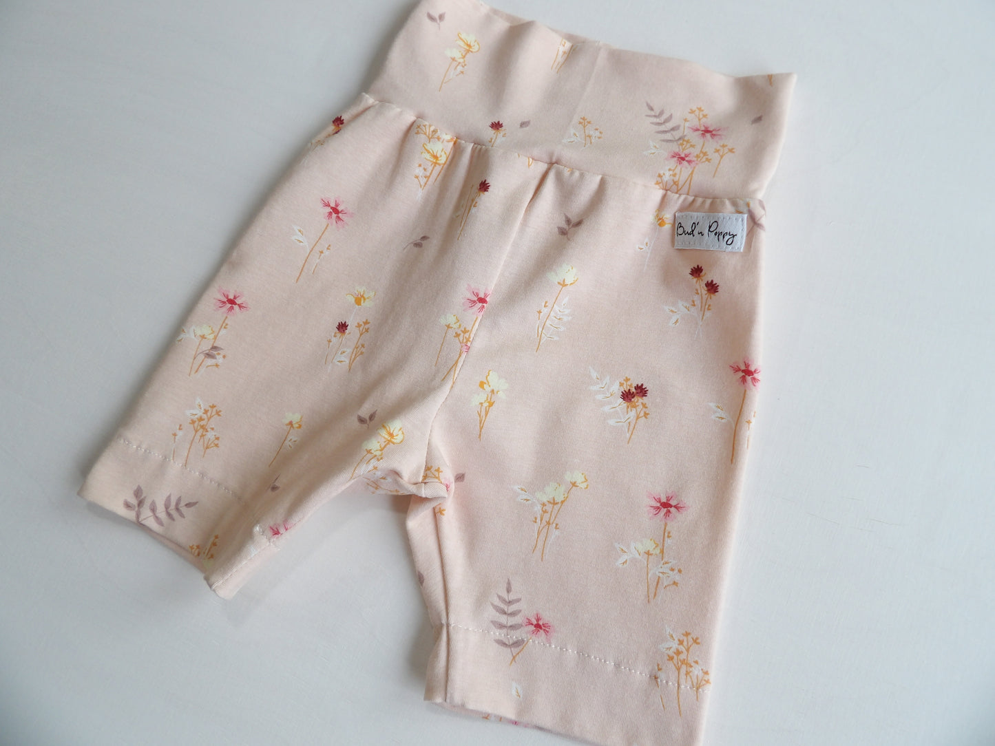 Shorts Flowers on Pink - storlek 56
