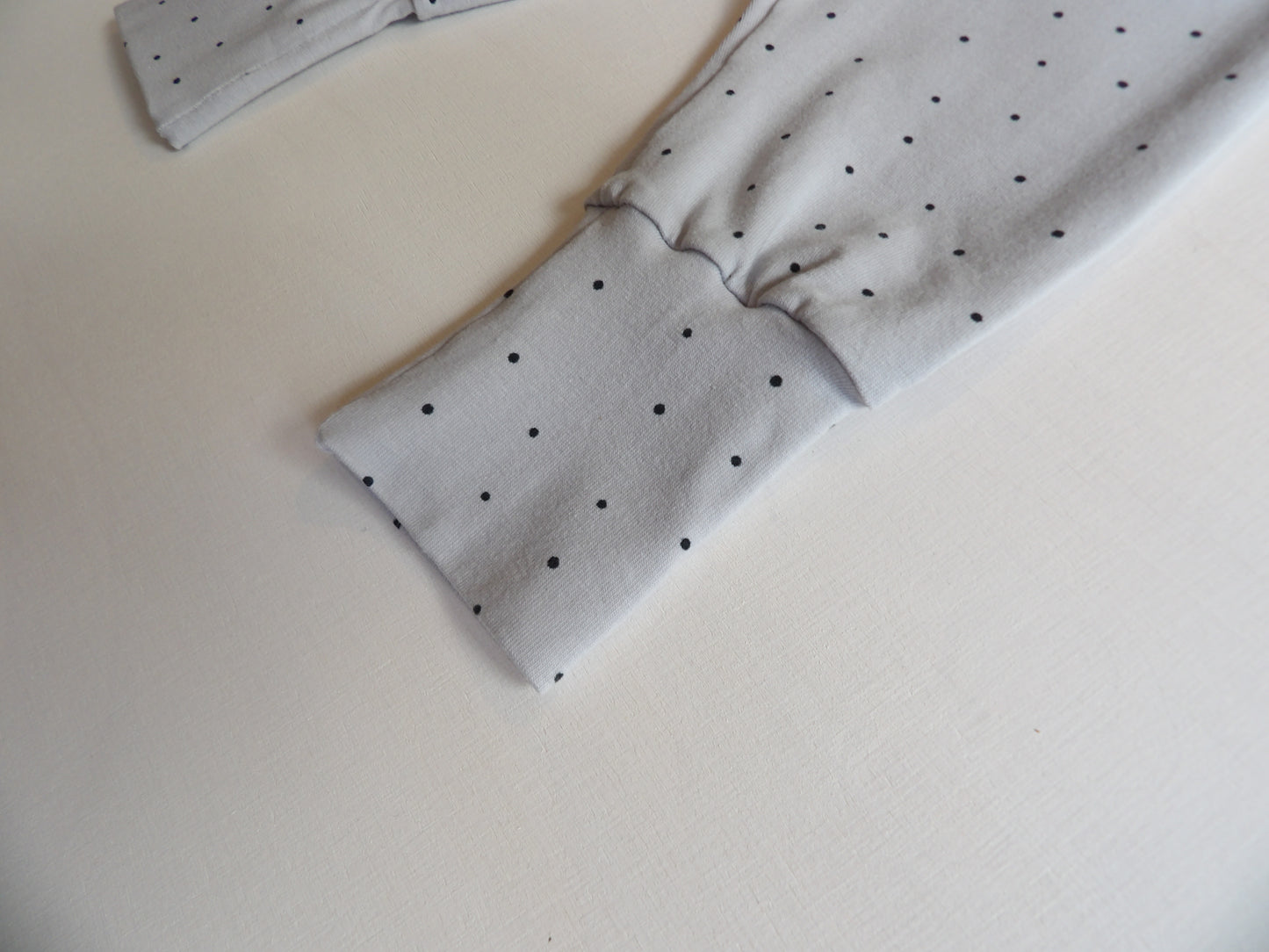 Newborn Set Tiny Dots Light Grey - storlek 56