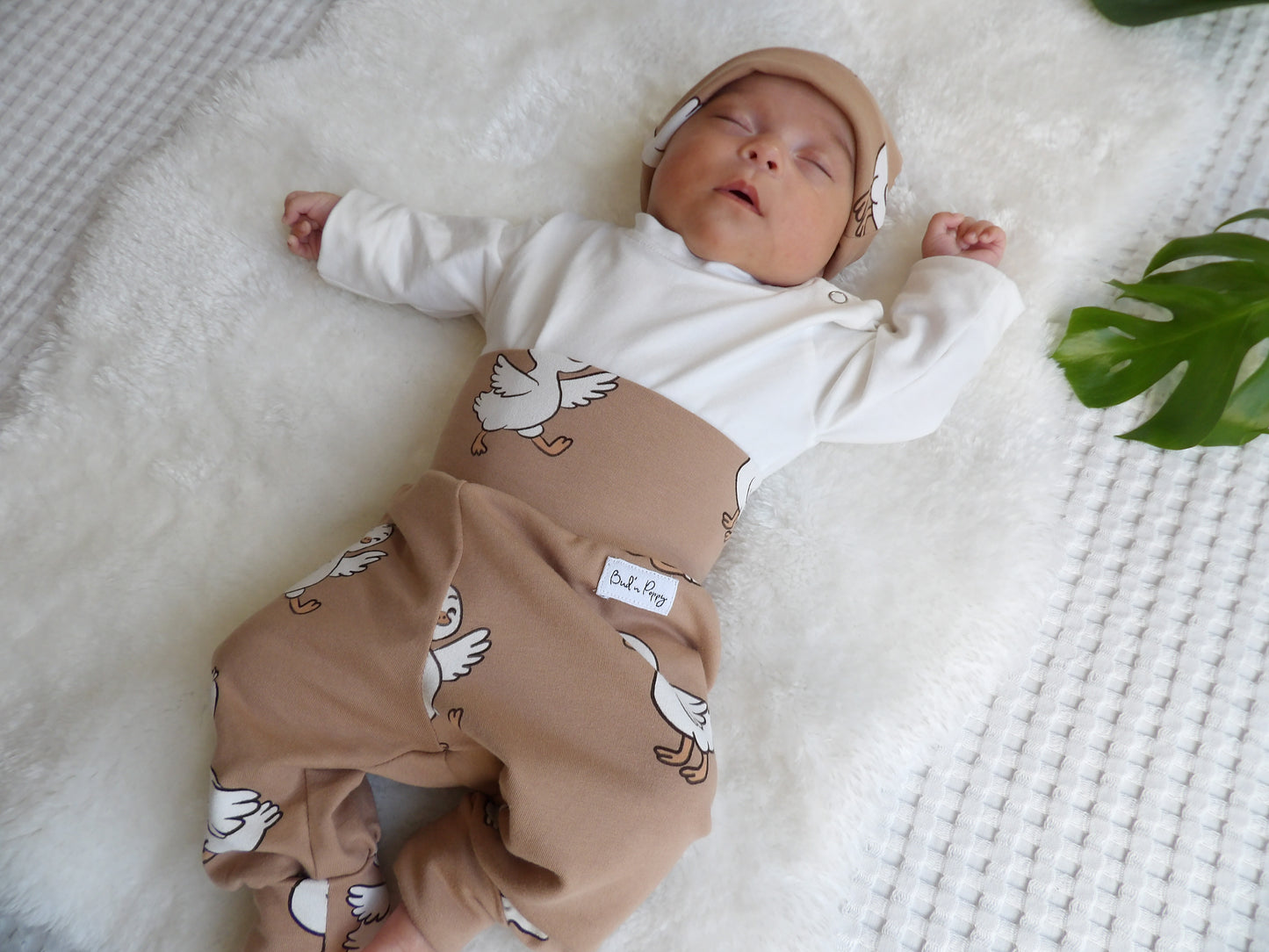 Newborn Set – Silly Goose | Växa-byxa & mössa