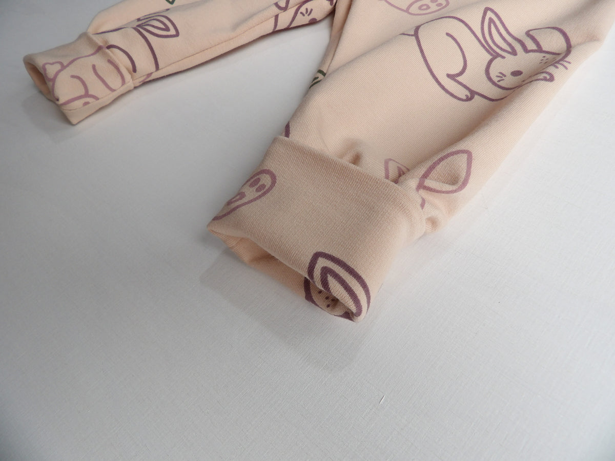 Newborn Set – Bunny Hop | Växa-byxa & mössa