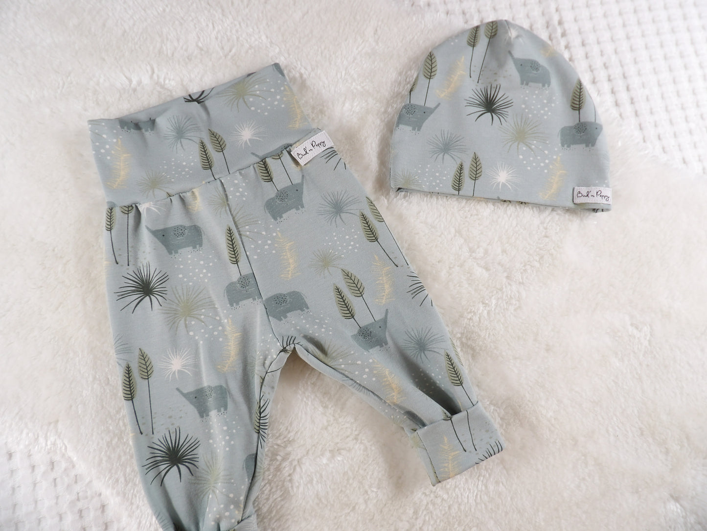Newborn Set – Little Wild | Växa-byxa & mössa