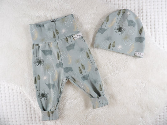 Newborn Set – Little Wild | Växa-byxa & mössa