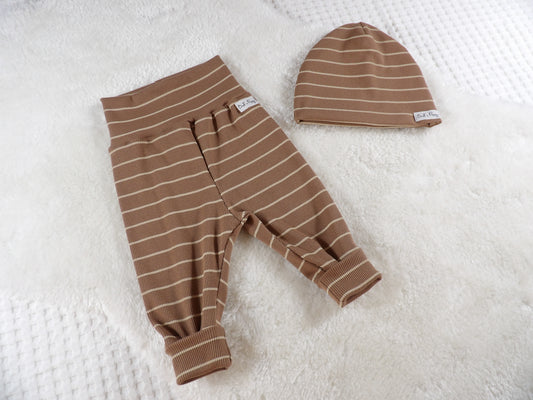 Newborn Set – Cocoa Stripe | Växa-byxa & mössa