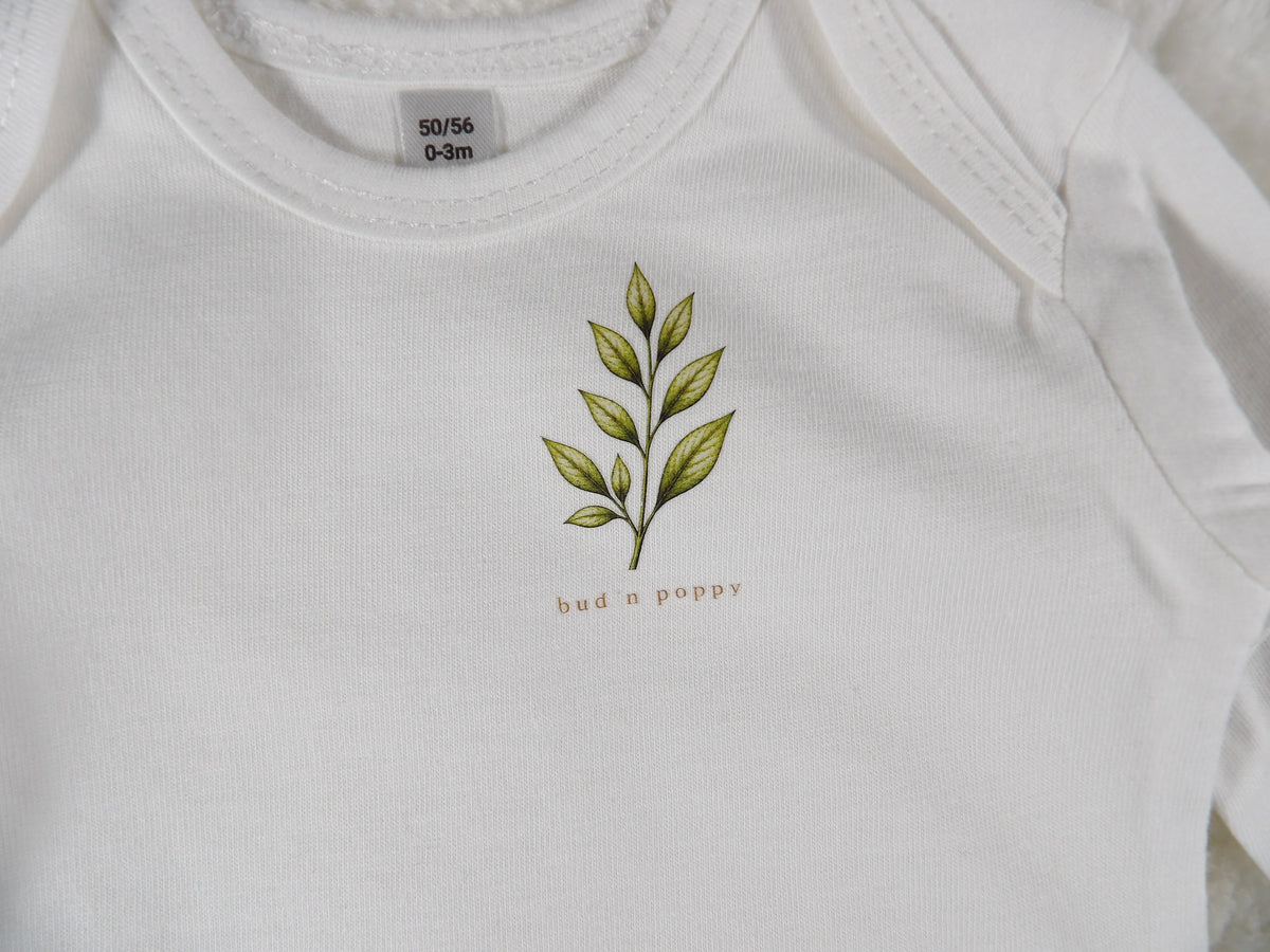 Complete Newborn Set – Banana Club | Kvist | Body, växa-byxa & mössa