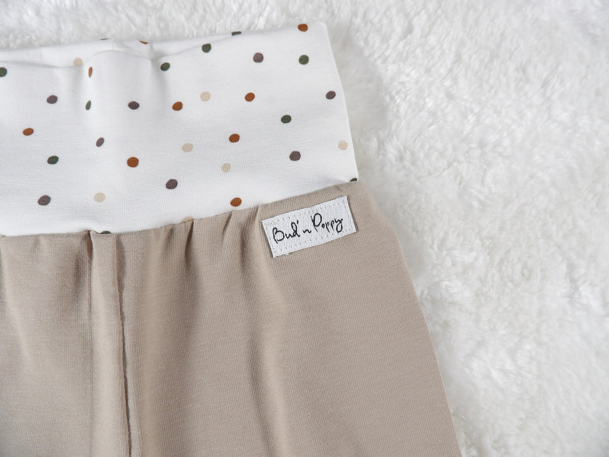 Complete Newborn Set – Little Sprout | Grodd | Body, växa-byxa & mössa
