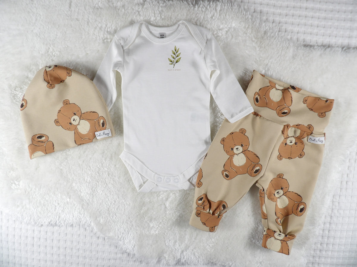 Complete Newborn Set – Teddy Bear | Kvist | Body, växa-byxa & mössa