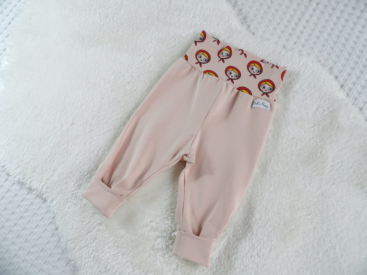 Newborn Set – Little Red Hood | Växa-byxa & mössa