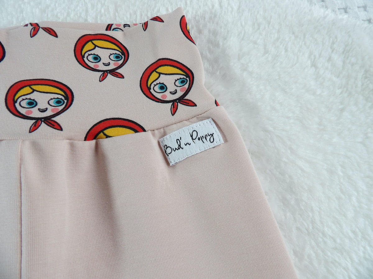 Newborn Set – Little Red Hood | Växa-byxa & mössa